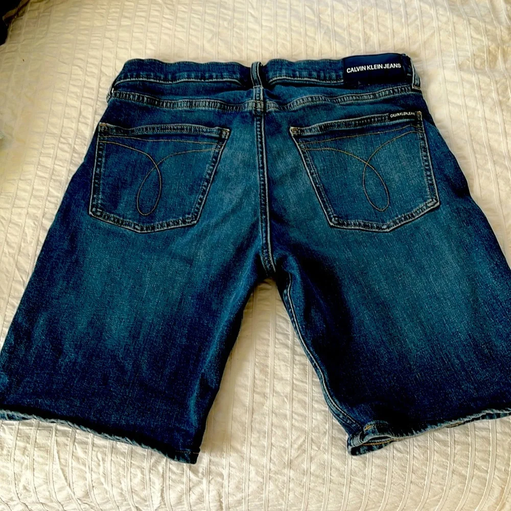 Calvin Klein jeans shorts - Picture 2 of 7